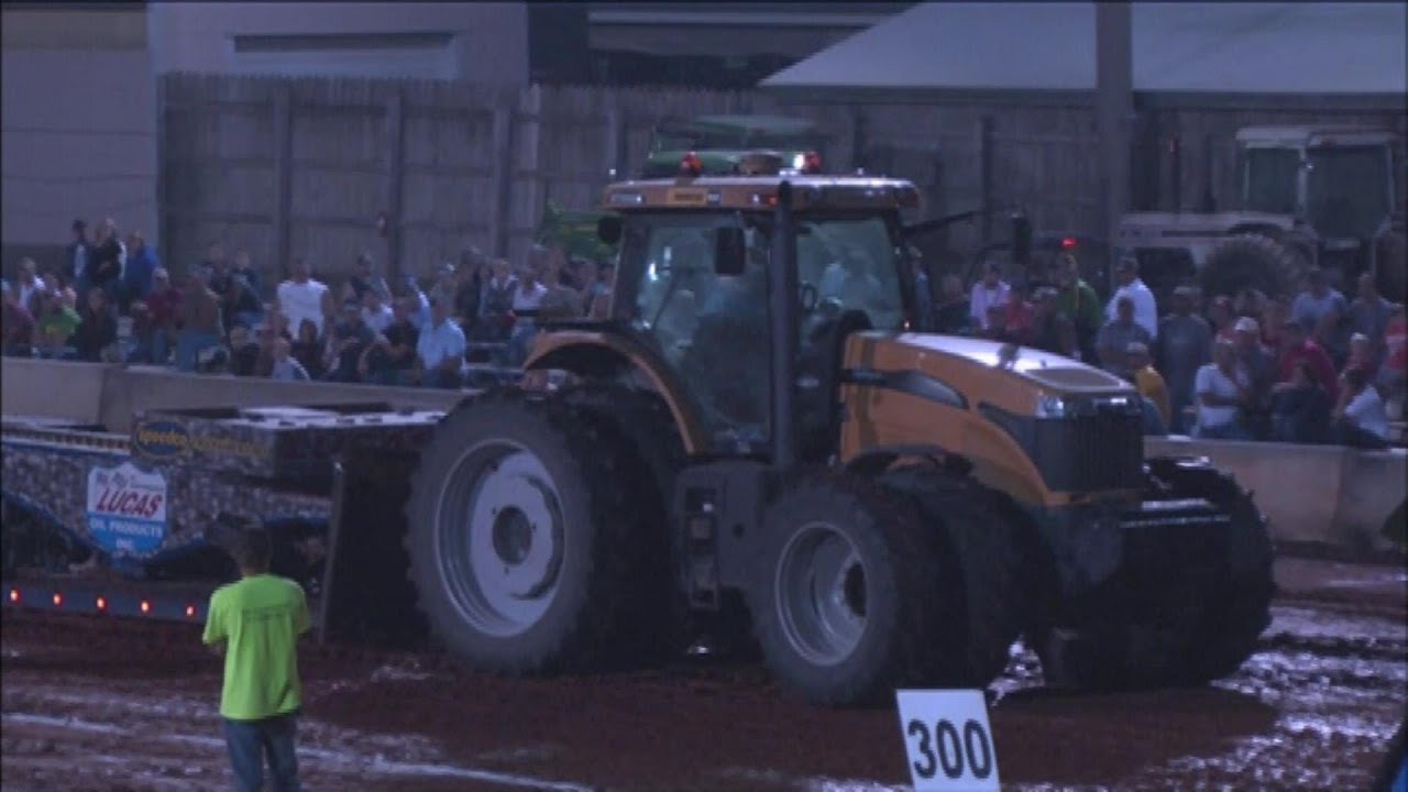 BIG Farm 4x4 and Dual Wheeled Tractors Pulling For Braggin Rights
