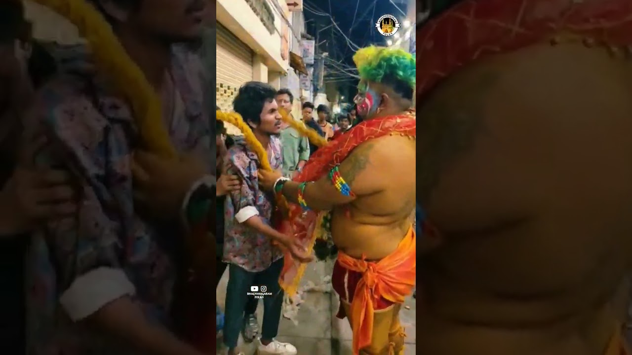kumar potharaju beating nallagutta dancer sharath at #secunderabad #bonalu #2023