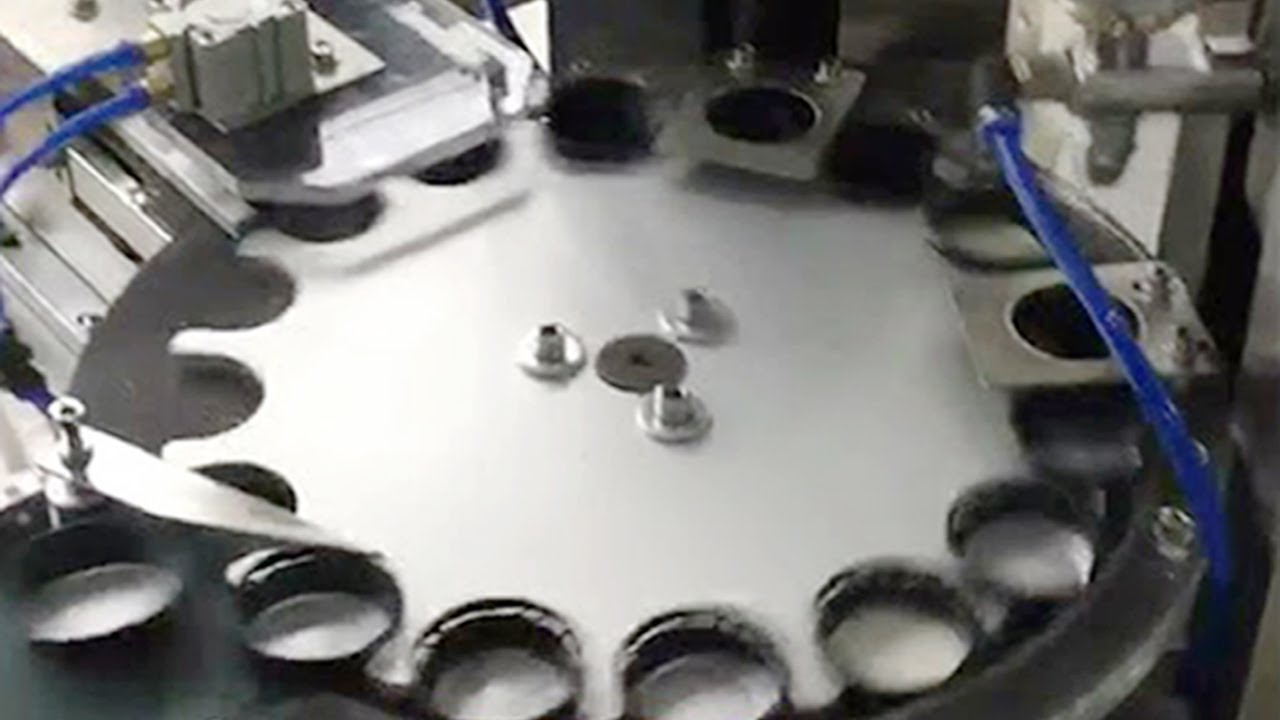 caps wadding machine with caps lifting system two heads foil inserting liner