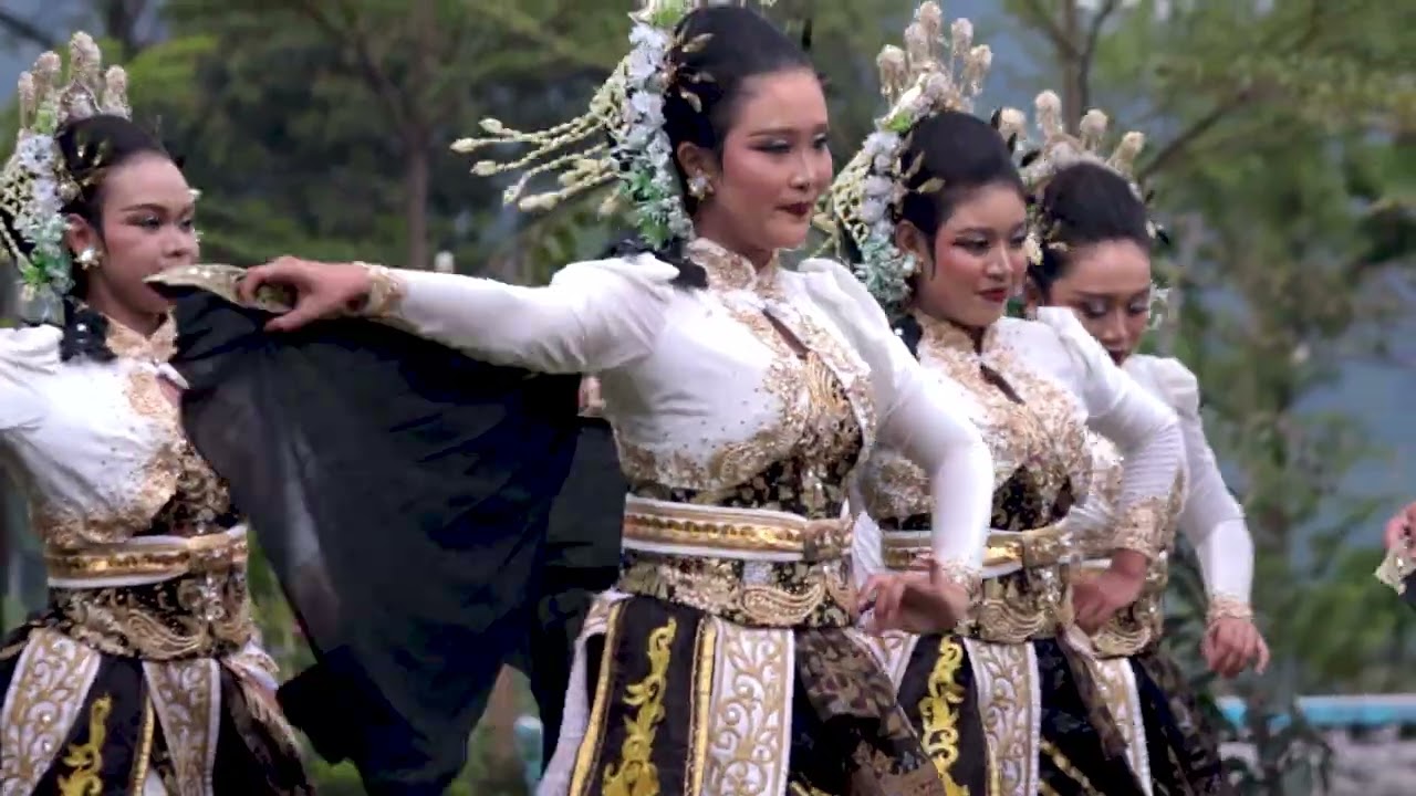TARI SAJEN DAHARIJJA 