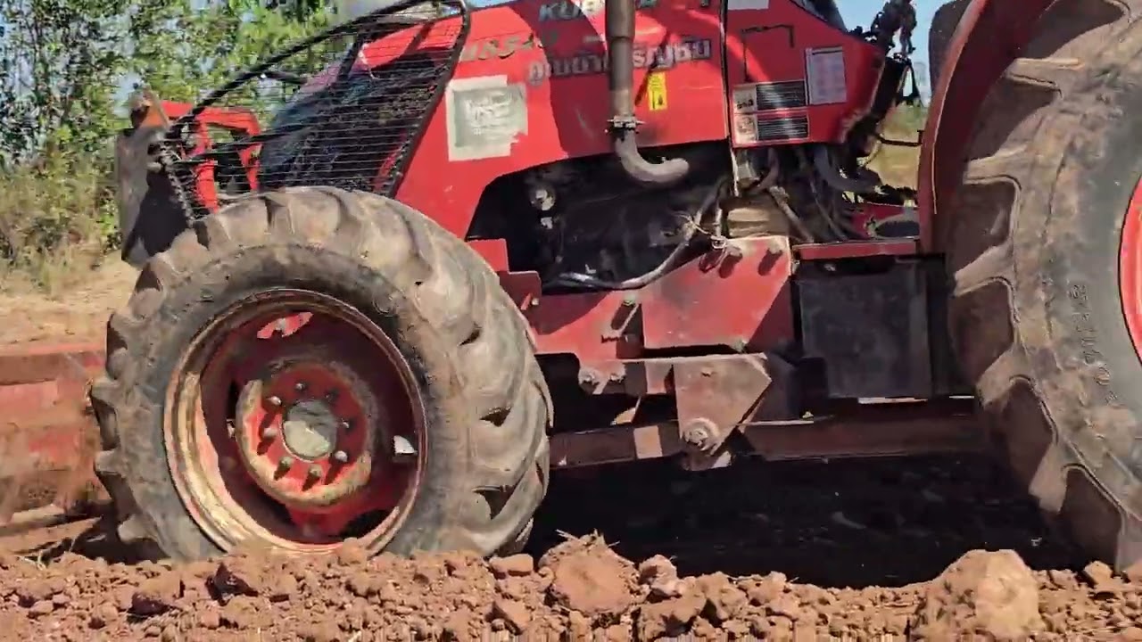 ตัวแรงดันดินเพลินๆแรงจัด🚛🚜#ฝากกดติดตามด้วยนะครับ #รถไถM85#รถรับจ้าง #kubota 