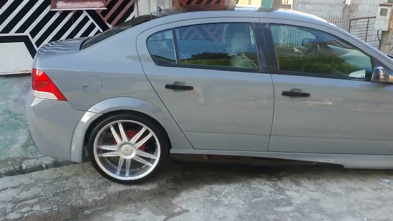 primeiro vectra na cor nardo grey
