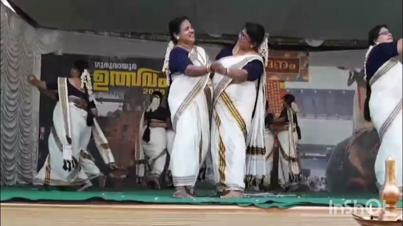 ഗുരുവായൂർ അമ്പല നടയിൽ അമ്മയുടെ ഗ്രുപ്പിൻ്റെ തിരുവാതിര