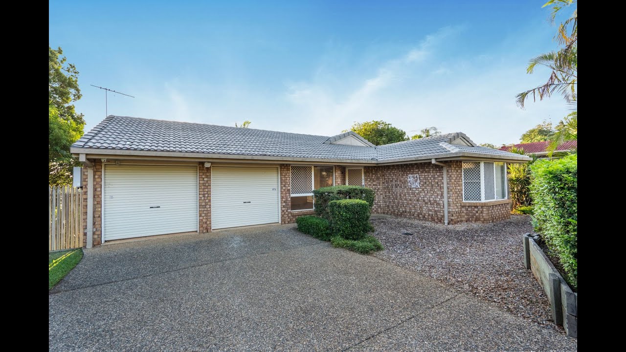 Lowset home on elevated block