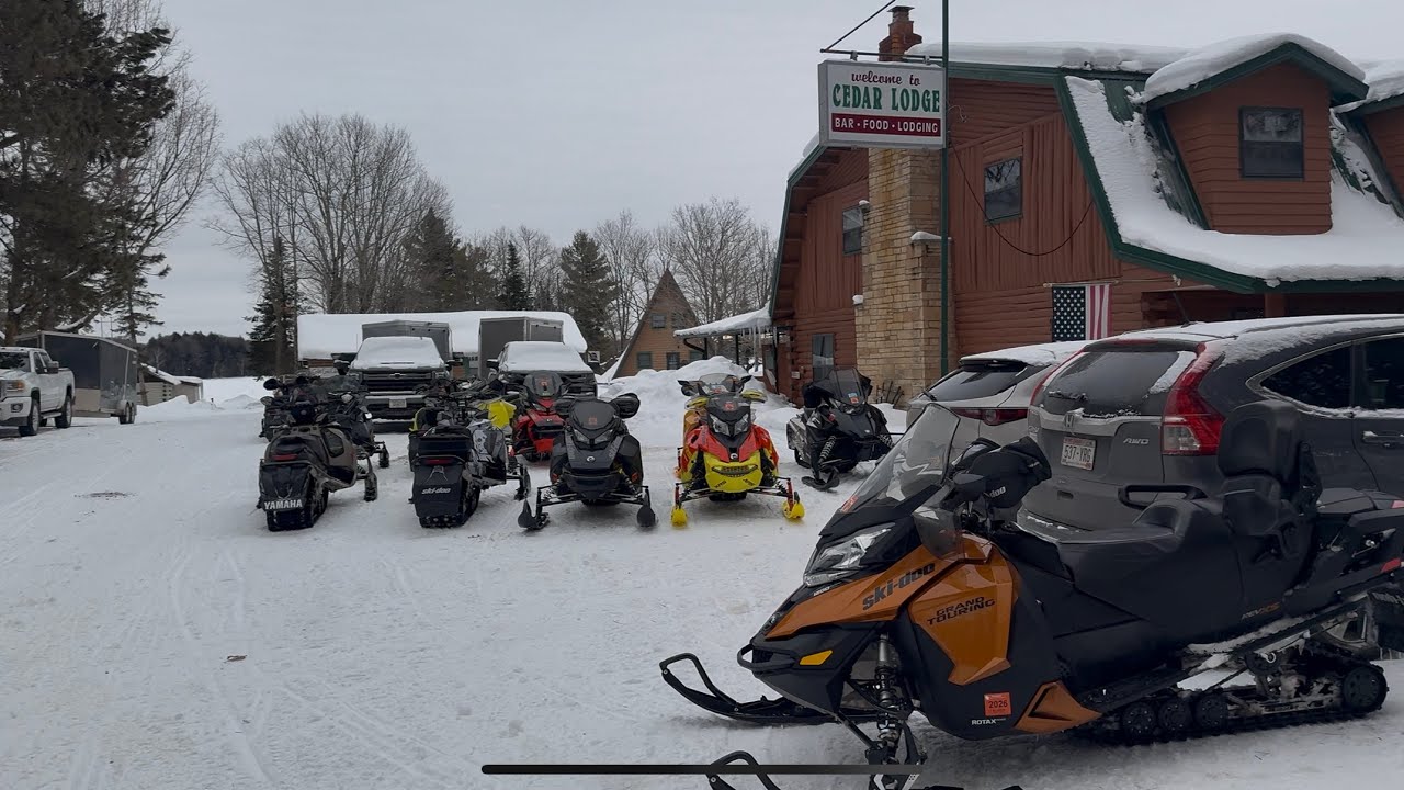 Wisconsin Snowmobile Riding. Beavers Lodge, Lipskis, Radar Runs.