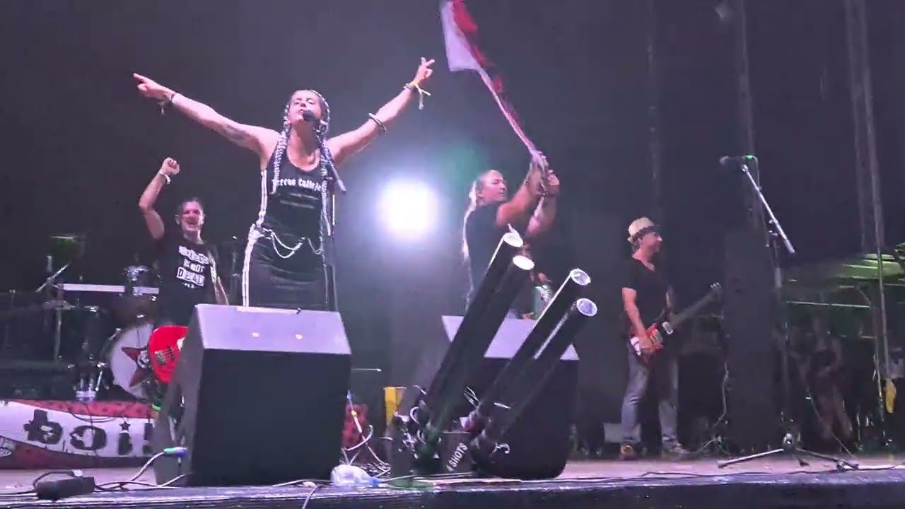 Bajo el suelo - Boikot [HD/HQ] JUERGAS ROCK 2024