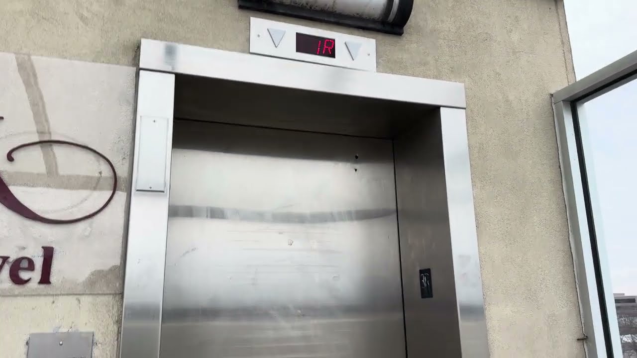 Modded Schindler 330A Hydraulic Elevator, JCPenney Parking Garage, Garden City, NY