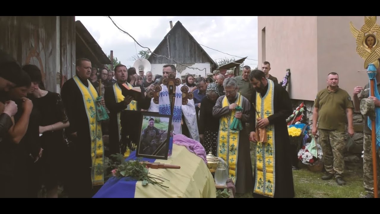 На Буковині мати поховала вже другого сина, який загинув у війні за Україну