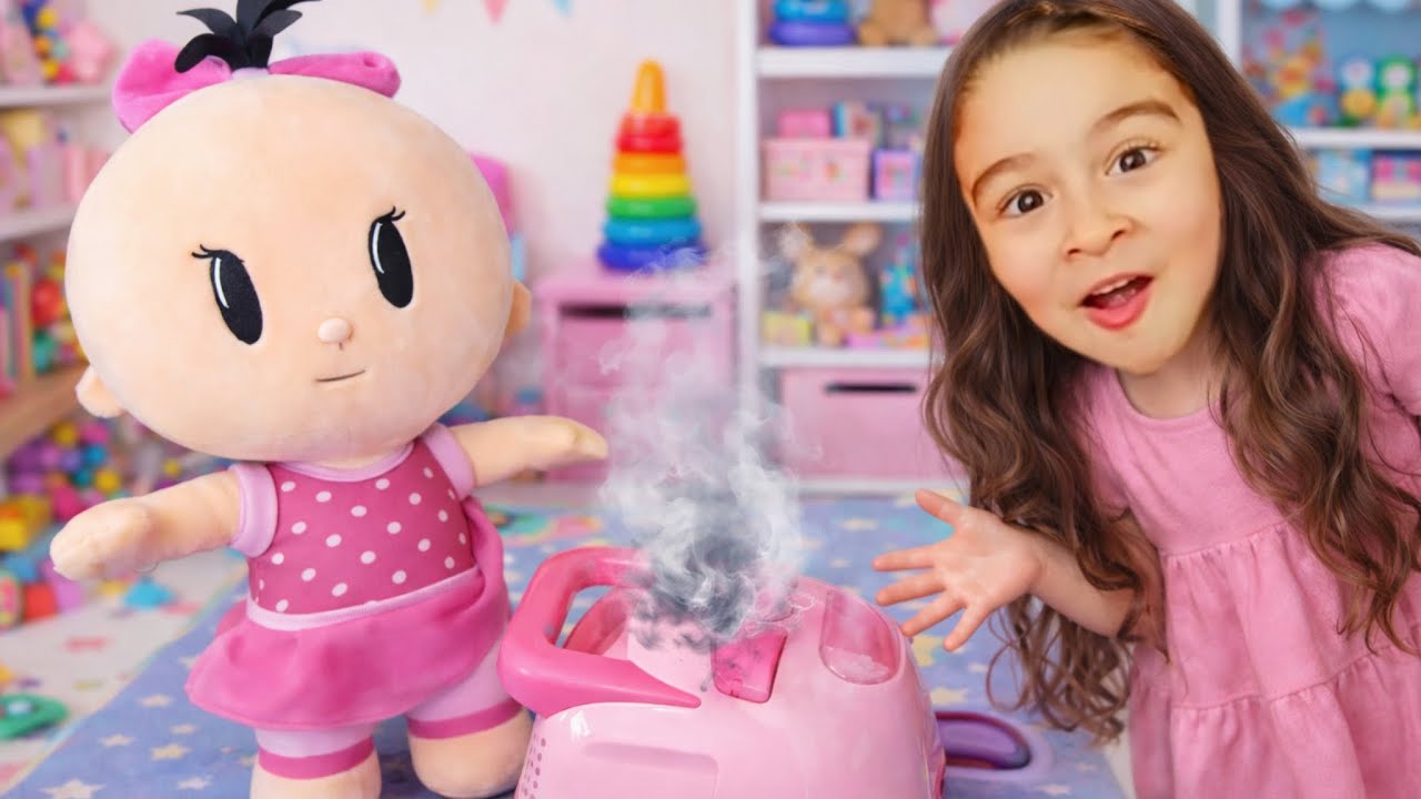OLAMAZ PEMBE OYUNCAK SÜPÜRGE BOZULMUŞ ! ZEYNEP DURU İLE OYUNCAK BEBEK VİDEOSU 