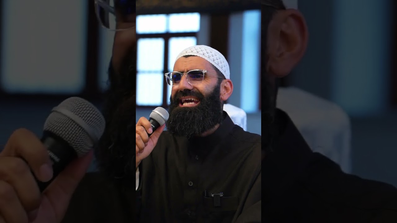 المنشد محمد مسلماني قصيدة.  في غير نجواك روح الصب ما طربت