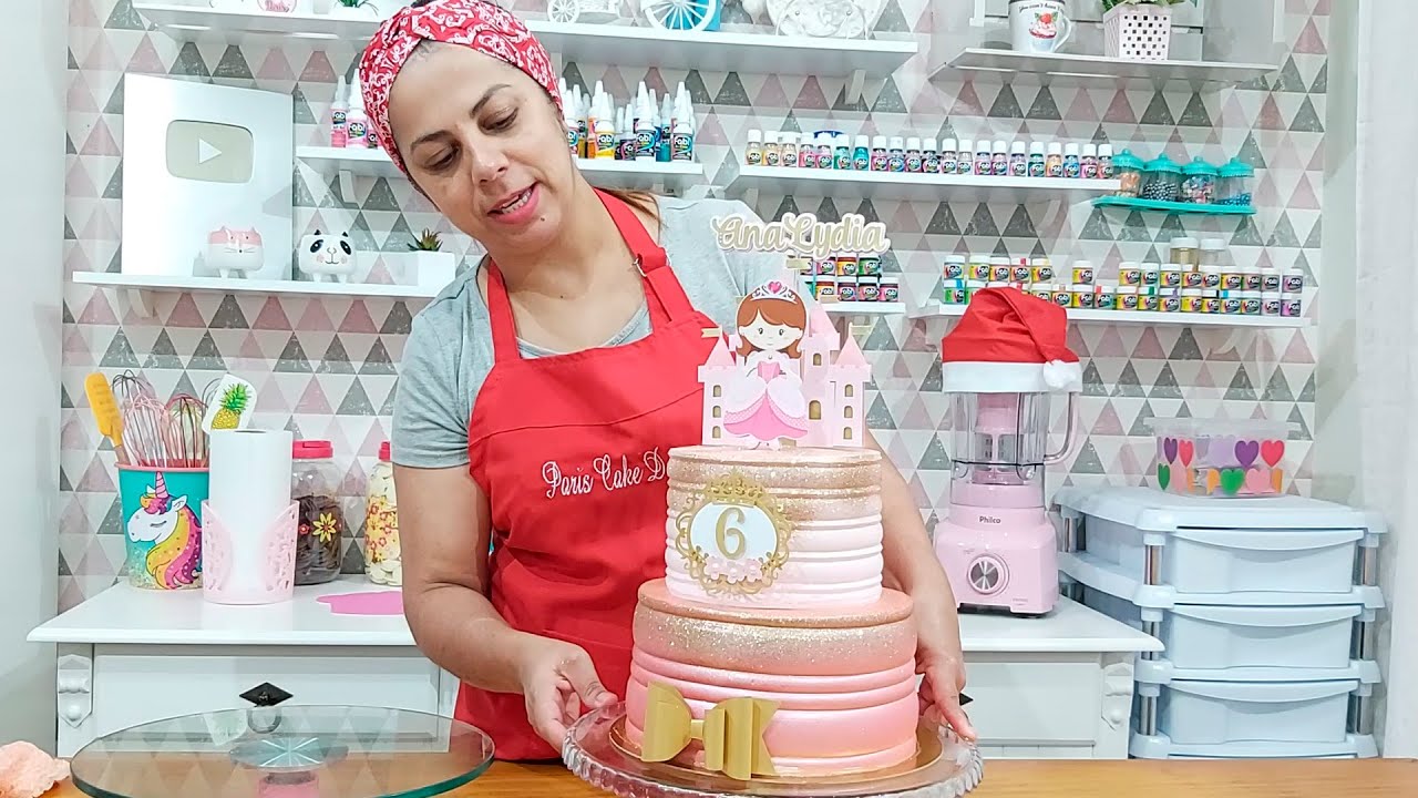 BOLO TEMA PRINCESA DE 2 ANDARES / TRABALHO COM A ESPÁTULA DE TEXTURA 2 E 21 DA BLUE STAR /PARIS CAKE