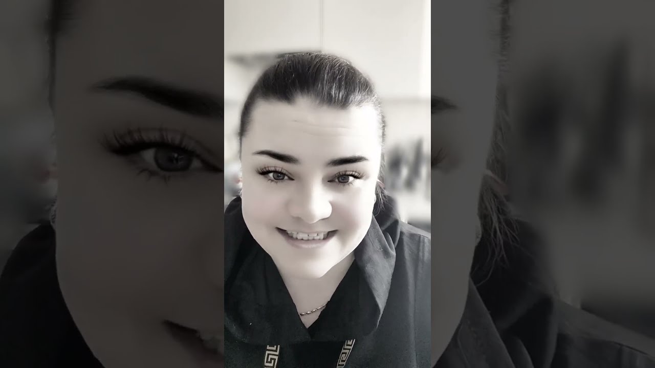 Ну что кривая нога,как тебе на табуретке сидится😄кислотная ,а тебе привет от Оксаны😁