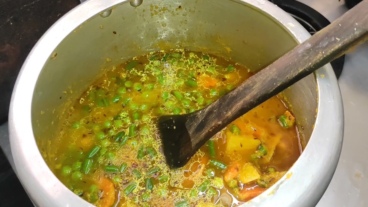 SAAG PURI # HOMEMADEFOODS #HYDERABADIFOODS # DELICIOUS #EASYRECIPES