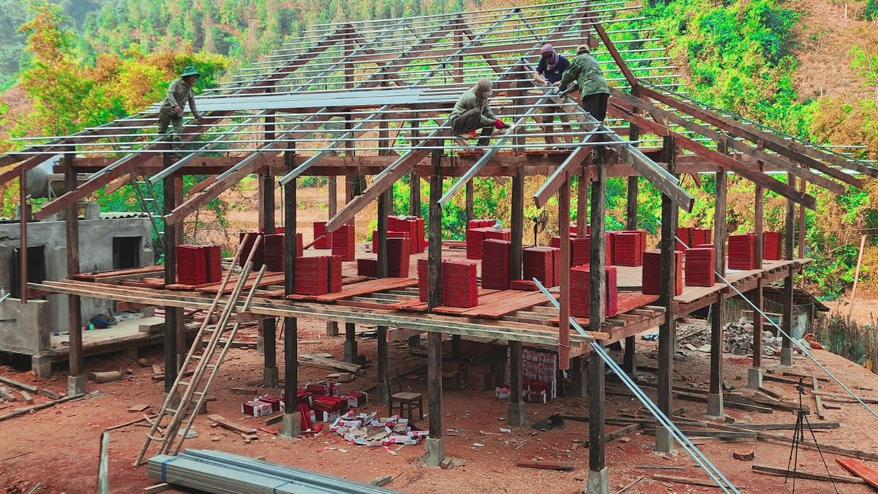 Build a 200m2 stilt house, 160 planks, 2000 tiles, 8m high