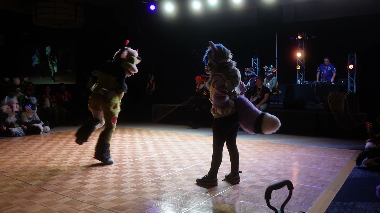 [4k] Battle of the Floor (Furry Floor Wars) | PDFC 2022-23 | Painted Desert Fur Con