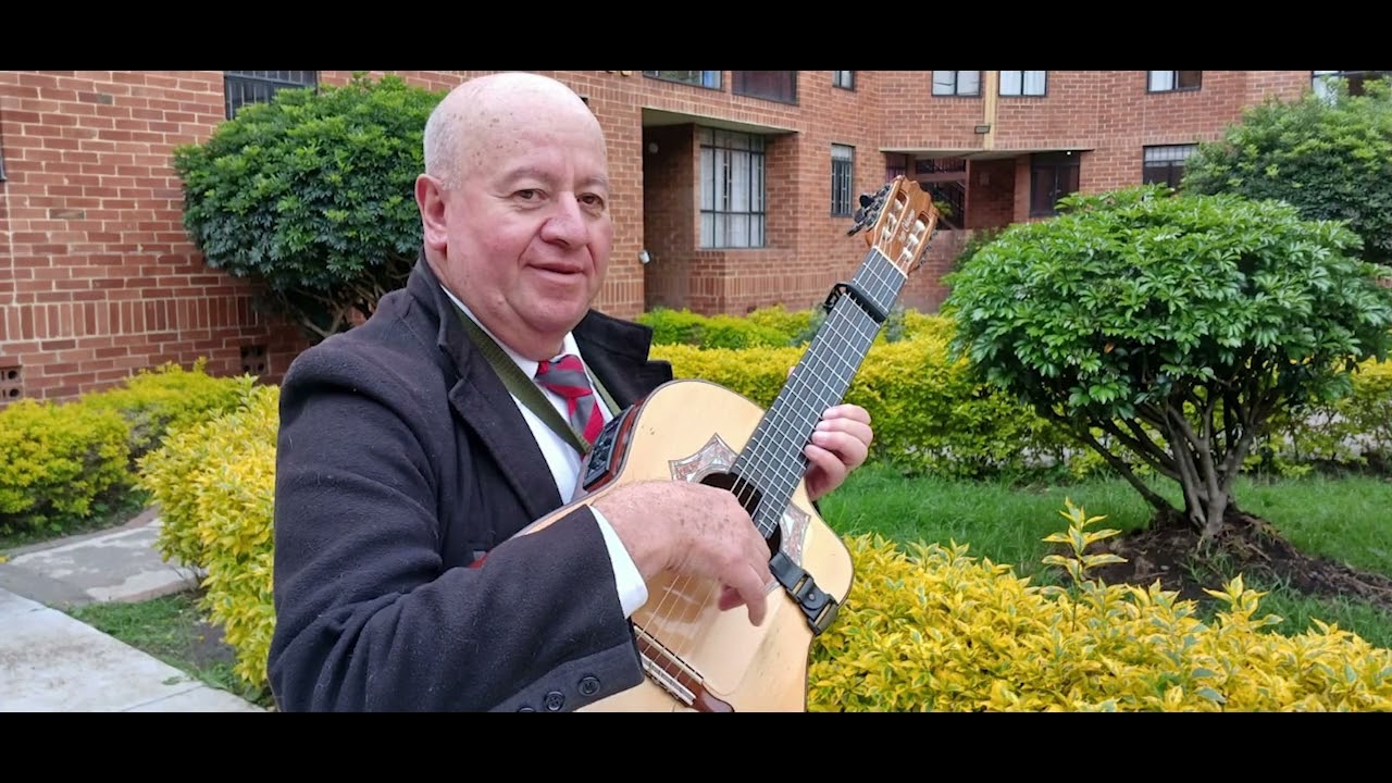 EL REGALITO MERENGUE VALLENATO TRÍO PLAYOMAR.