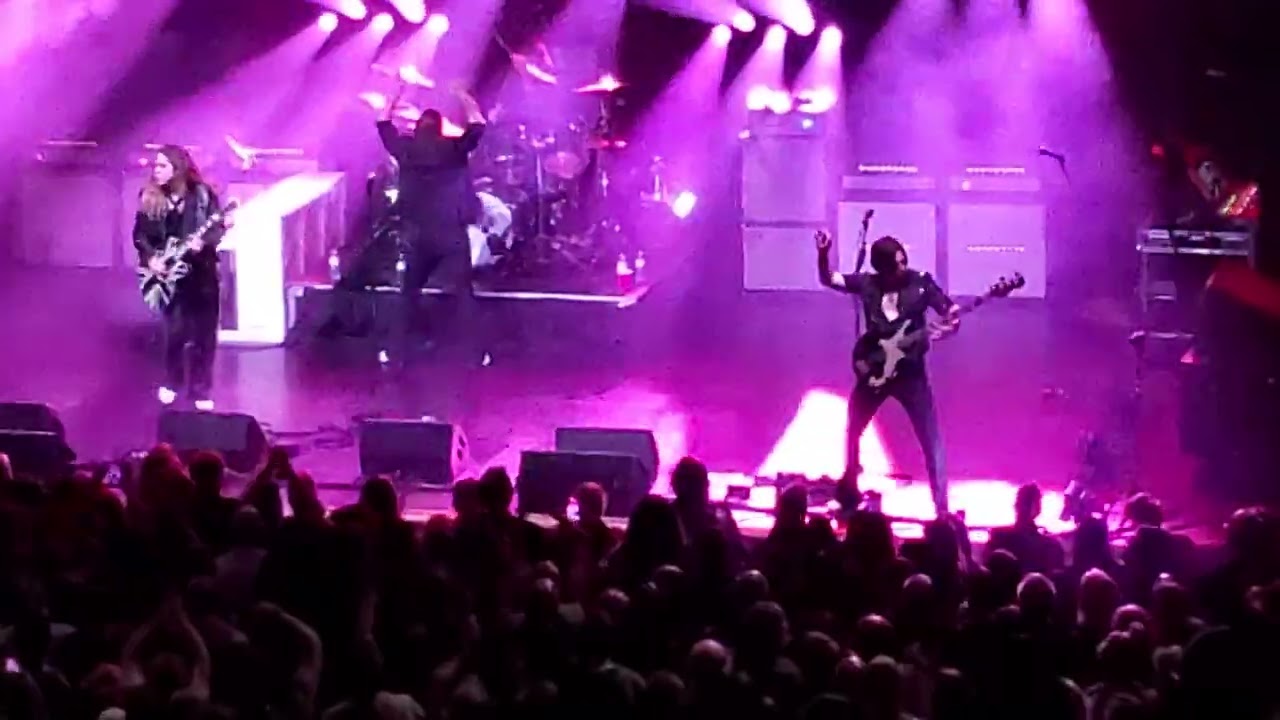 THE STRUTS - DIRTY SEXY MONEY/THE OL' SWITCHEROO LIVE IN TORONTO 2025