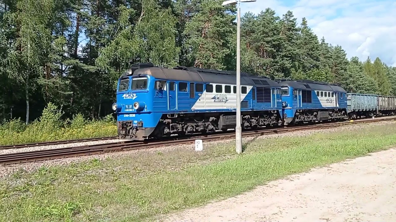 Sierpniowy dzień na LHS. Uwaga Pociąg.