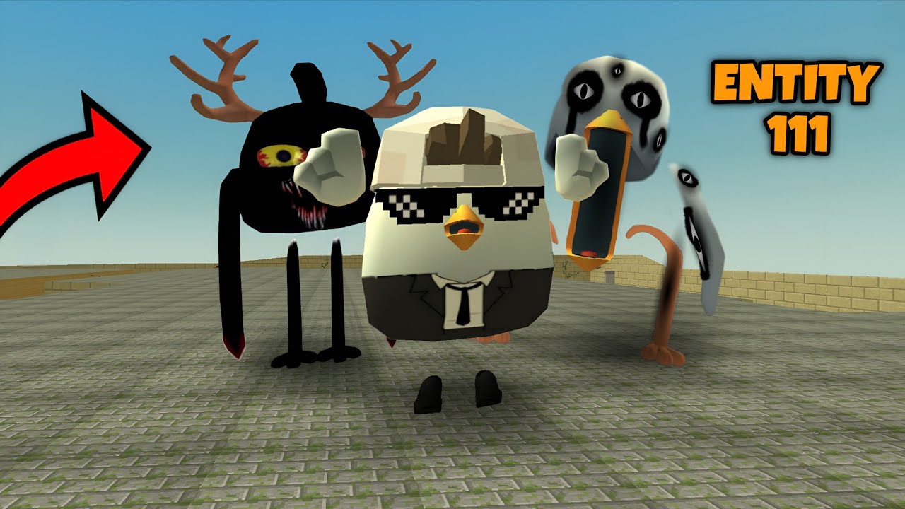 😱 I SUMMONED THE SCARY EYE ENTITY IN CHICKEN GUN!! 