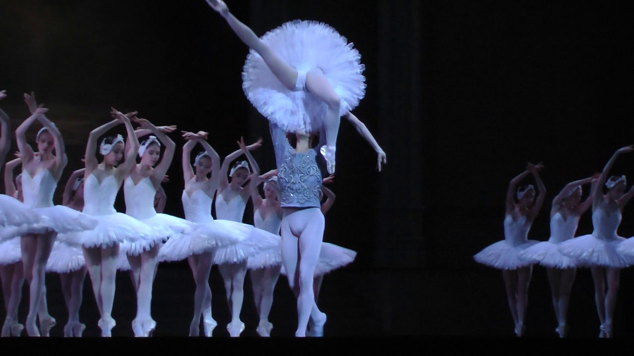 Dorothée Gilbert, Hugo Marchand - Pas de deux (Act II) - Swan Lake/Le Lac des cygnes (Noureev)
