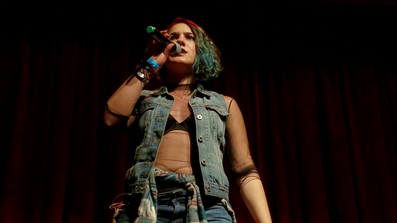 Brogan goes full Grunge performing 