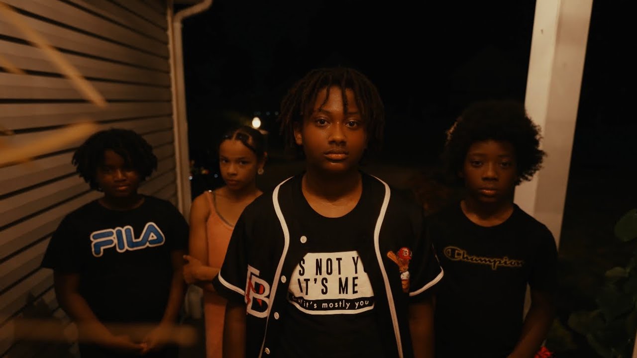 The Streets Is Coming (Official Video)