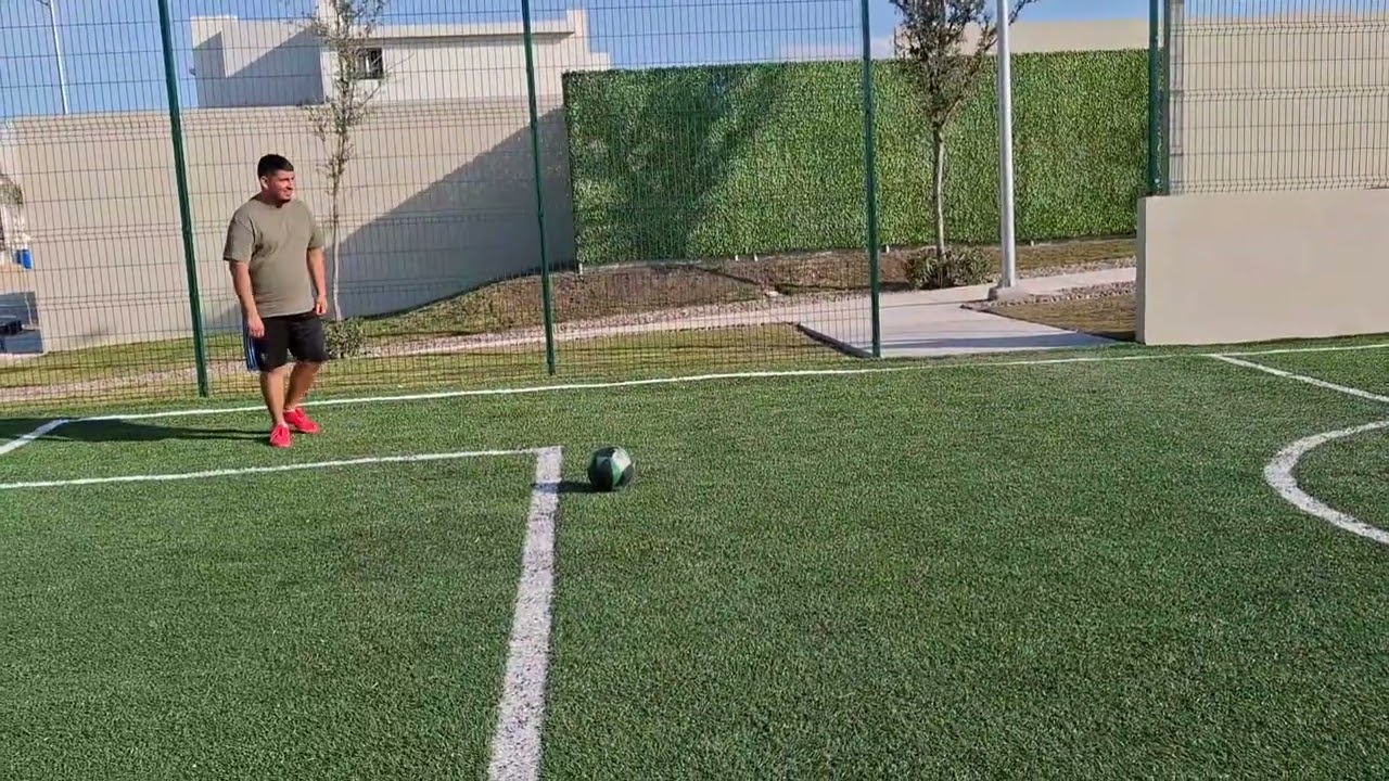 Retos al trabesaño con nuestro amigo diego final inesperado ⚽️