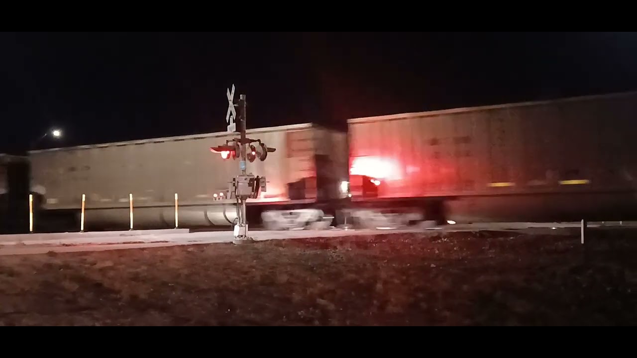 Eastbound BNSF loaded coal train MARX 