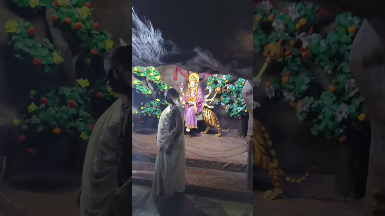 वैष्णोदेवी मंदिर की गुफा।         #viral #वीडियो 