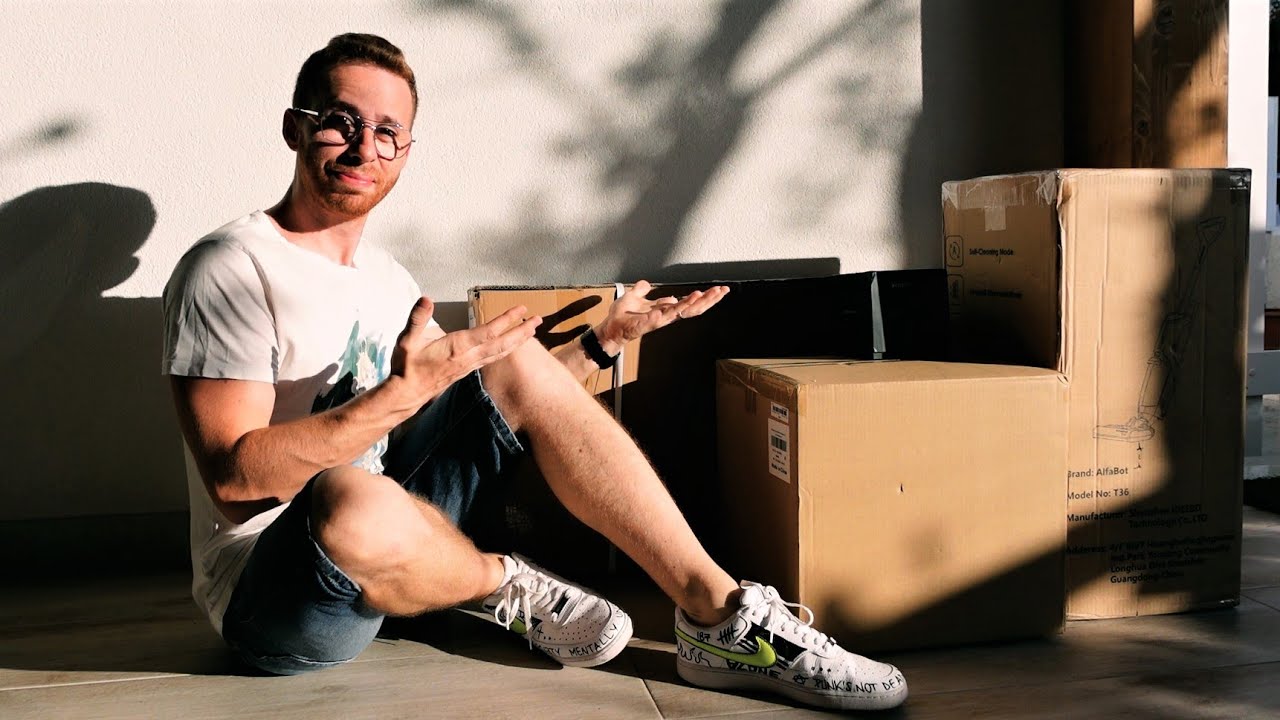 UNBOXING INGOMBRANTE... VEDO PACCHI OVUNQUE!