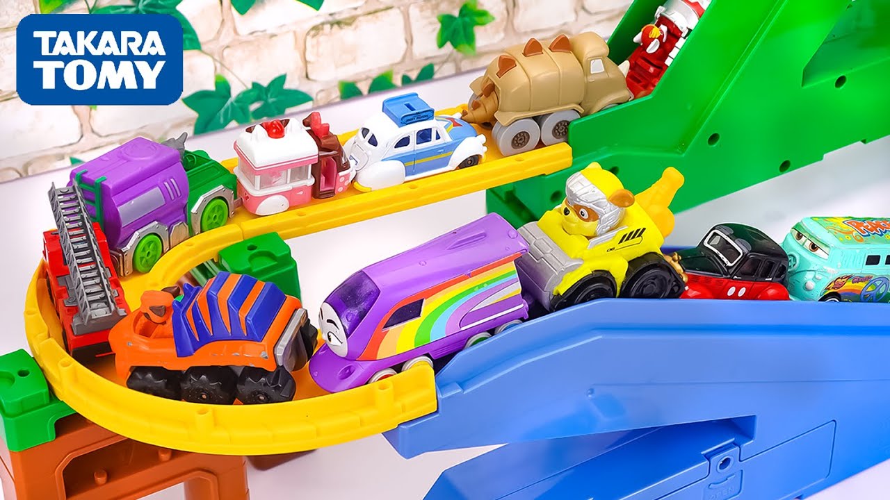 Tomica ☆ A Driving Tests With Cute Mini Cars Like Thomas, Paw Patrol, Pixar ♪ Fall into the water!