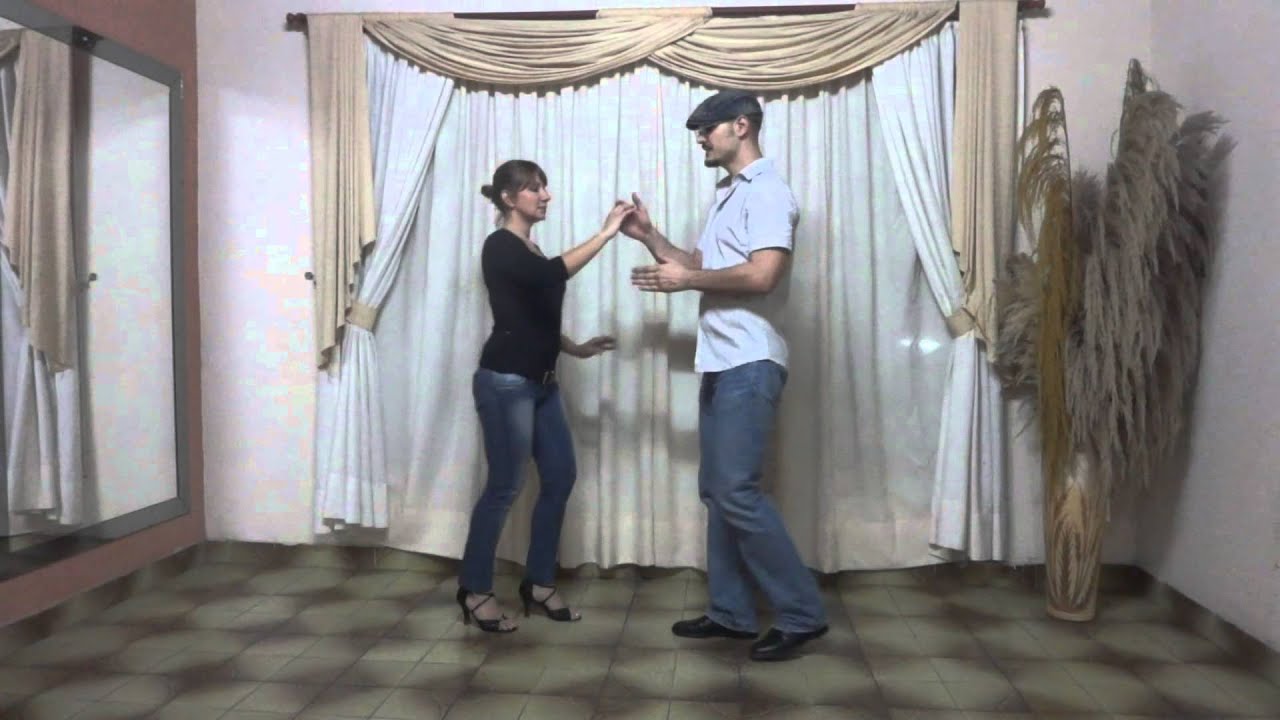 Aprende a bailar Salsa - Episodio 2.2 - Vueltas sosteniendo ambas manos - Parte 1 (NE)