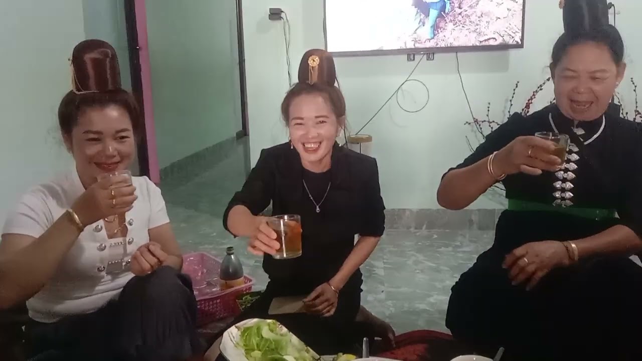 Cảm ơn em duyên tiếp đón nhiệt tình lắm có cả video hài hước nữa 