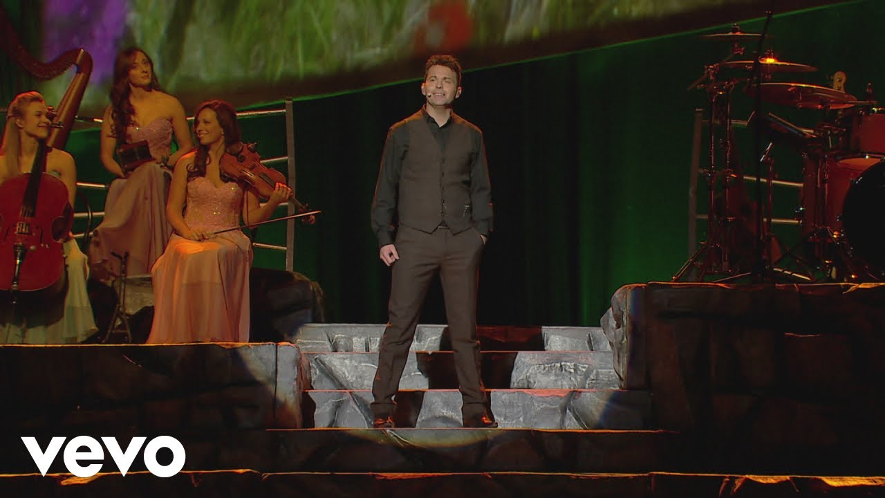 Celtic Thunder - The Streets Of New York (Live From Ontario, 2015) (Official)