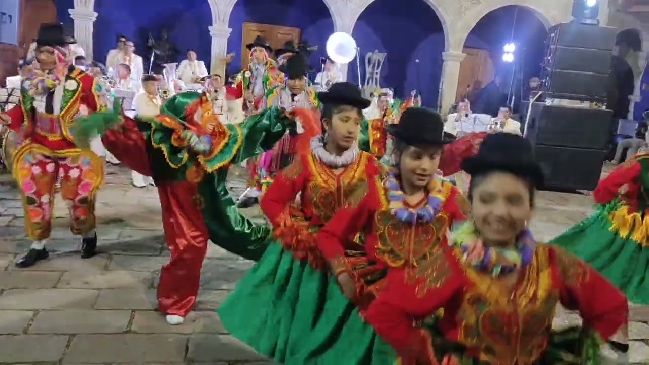 Ch'uta: Ballet folklórico Nueva Esperanza junto a la Banda Verdaderos Mayas Renacer.
