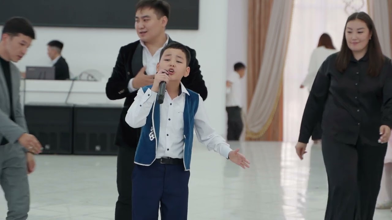 Дархан Женисов 