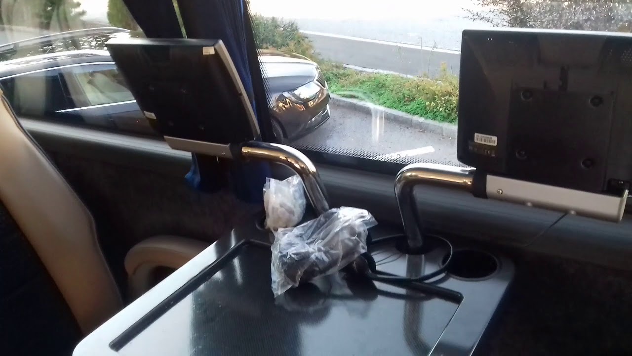 Leger luxuria coach tour.