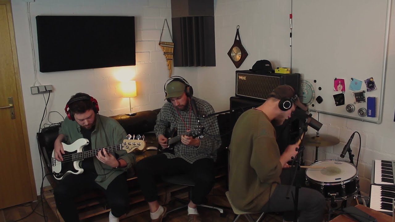 Hot Mulligan - How Do You Know It's Not Armadillo Shells? (Live Cover)