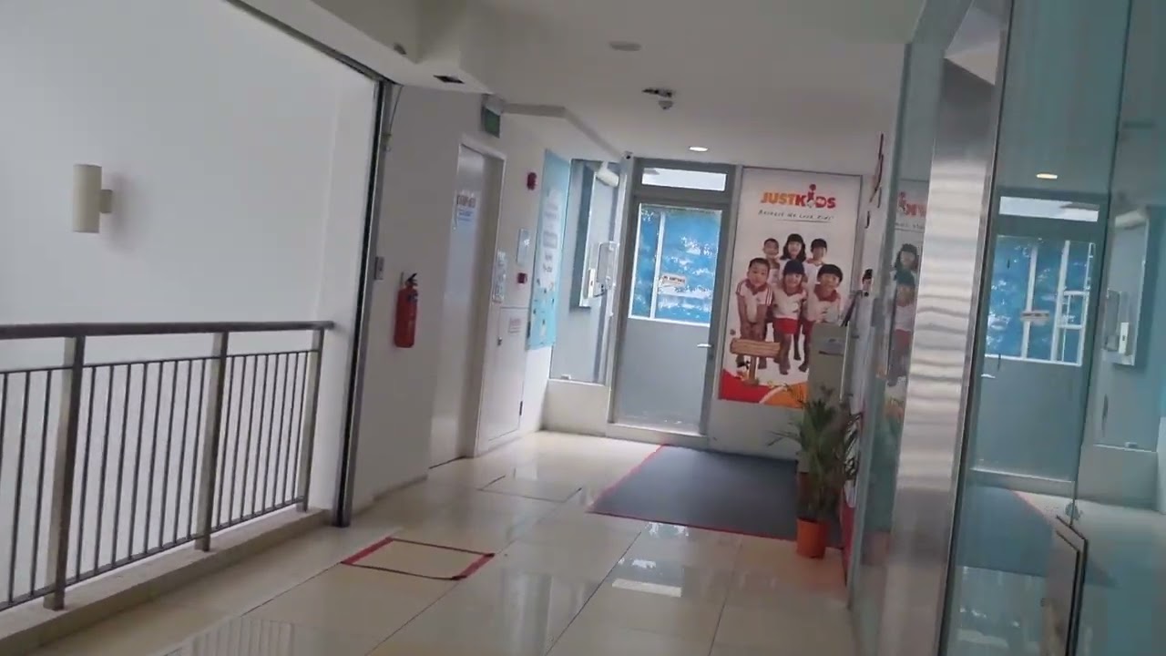 OTIS Gen2 MRL lift at Broadway Plaza, Ang Mo Kio Ave 6
