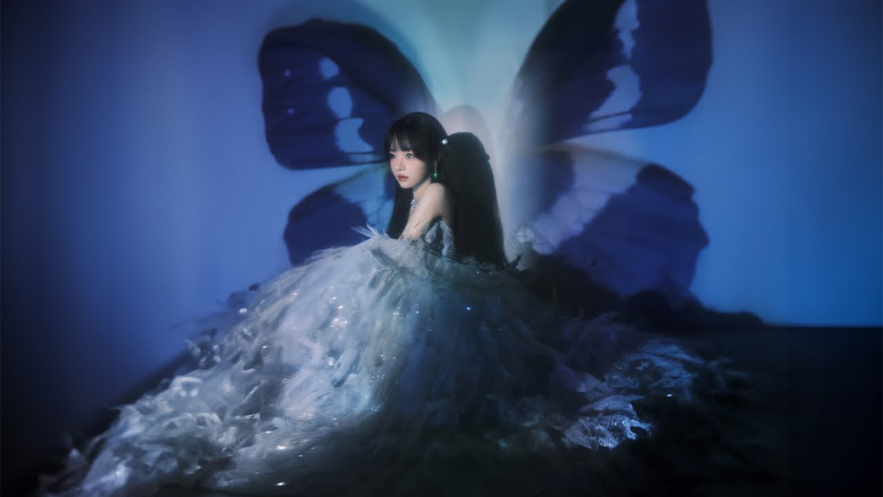 Huang Xiaoyun - 'Upwards to the Moon' (Pure Edition) Live at Sound of My Dream 3 (黄霄雲 '左手指月')