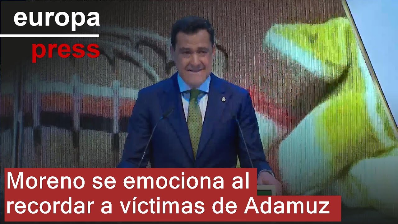 Moreno rompe a llorar en el discurso del 28F al recordar a las víctimas de Adamuz