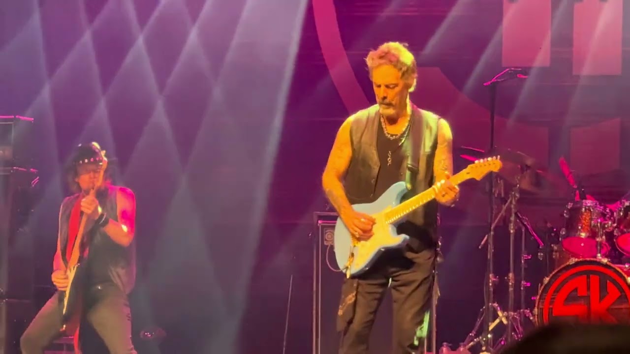 More guitar Smith&Kotzen soloMs#richiekotzen #adriansmith #