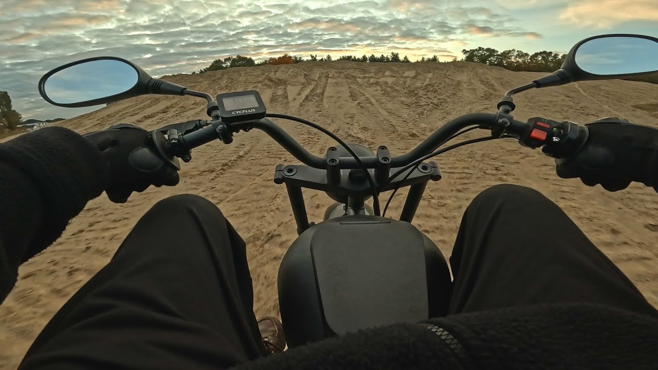 9 Minutes Of Mini Bike Driving