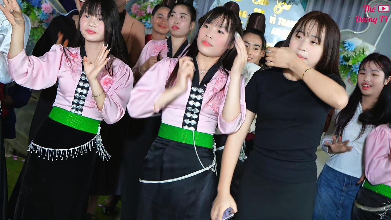 NHẠC SÀN MỪNG TÂN GIA LÒ VĂN HÙNG_VÌ THỊ TRANG BẢN HỊA MƯỜNG LẦM NGÀY 8.2.2026