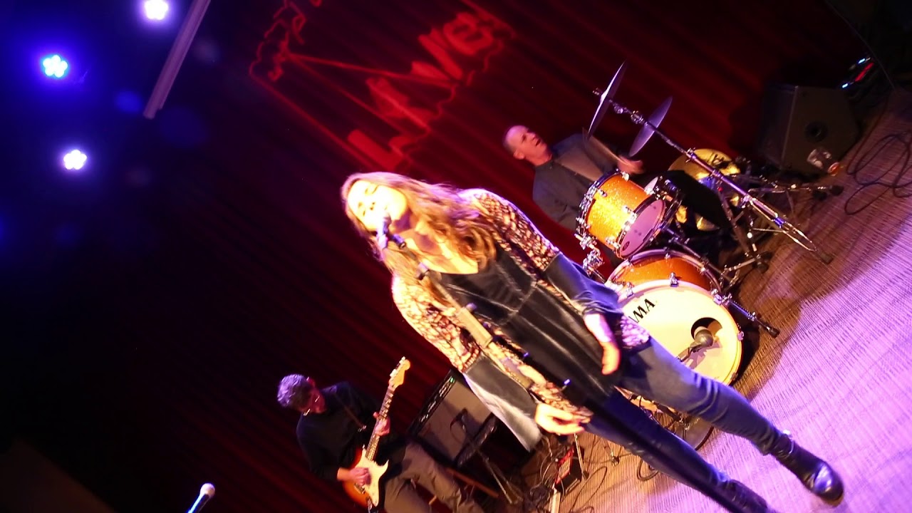 'Oh Darling! The Beatles Live at World Cafe Live Philly-Annabelle Kempf Cover