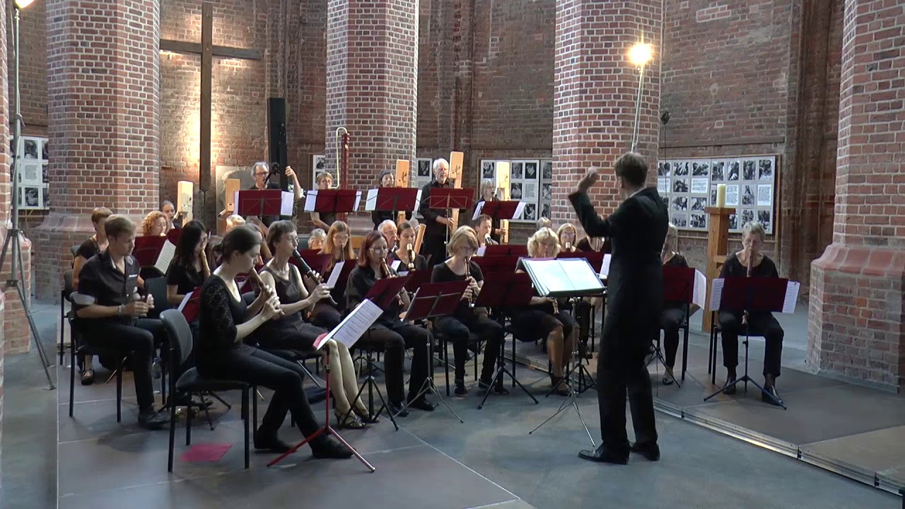Toccata & Fuge d-Moll BWV 565 by Johann Sebastian Bach