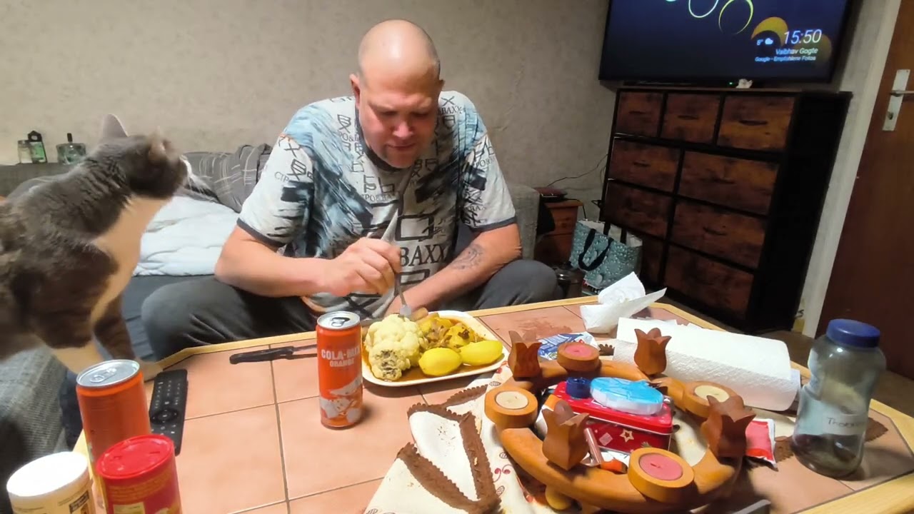 #120 Bratwurst, Blumenkohl und Kartoffeln 