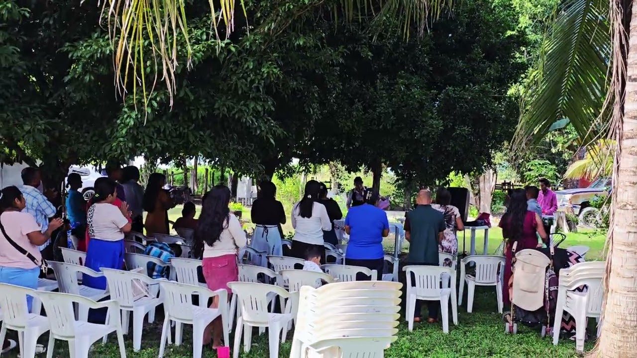 Corros con la pastora rebeca