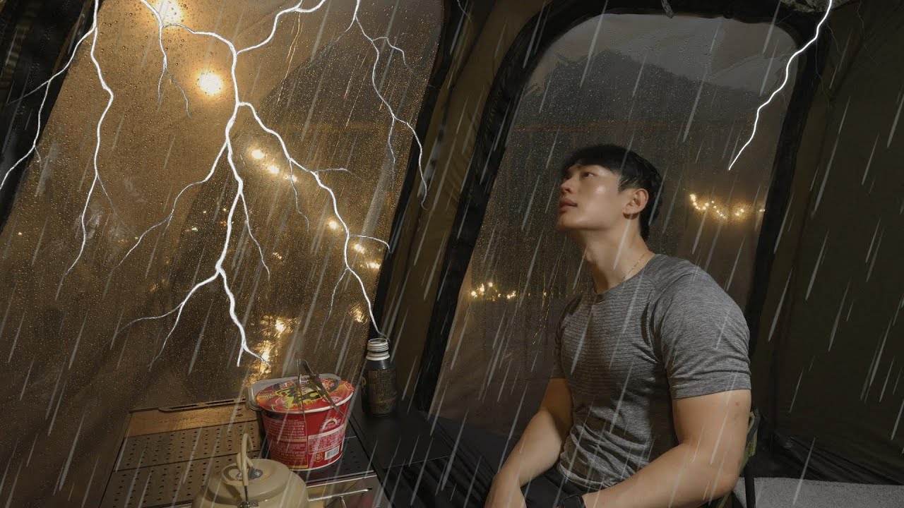 (4K) 폭우 속 숲 속에서 삼계탕에 파전 그리고 막걸리… 이 조합은 못 참지🌧️ㅣ빗소리ASMR l 캠핑 브이로그