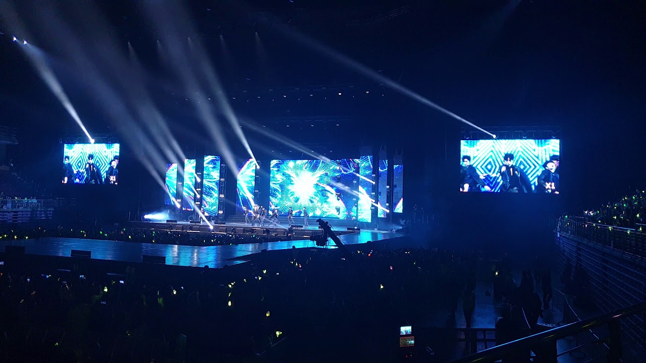 X1 Flash at kcon thailand 2019
